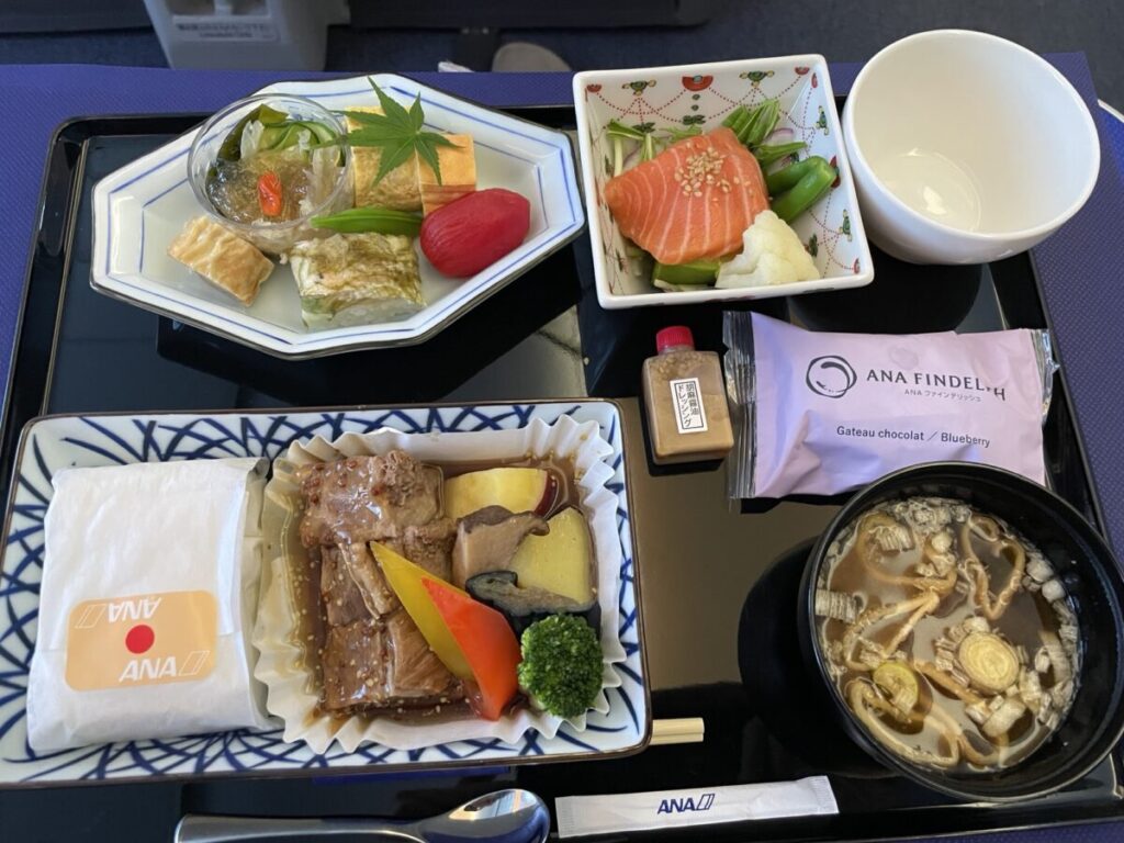 ビジネスクラスの和食