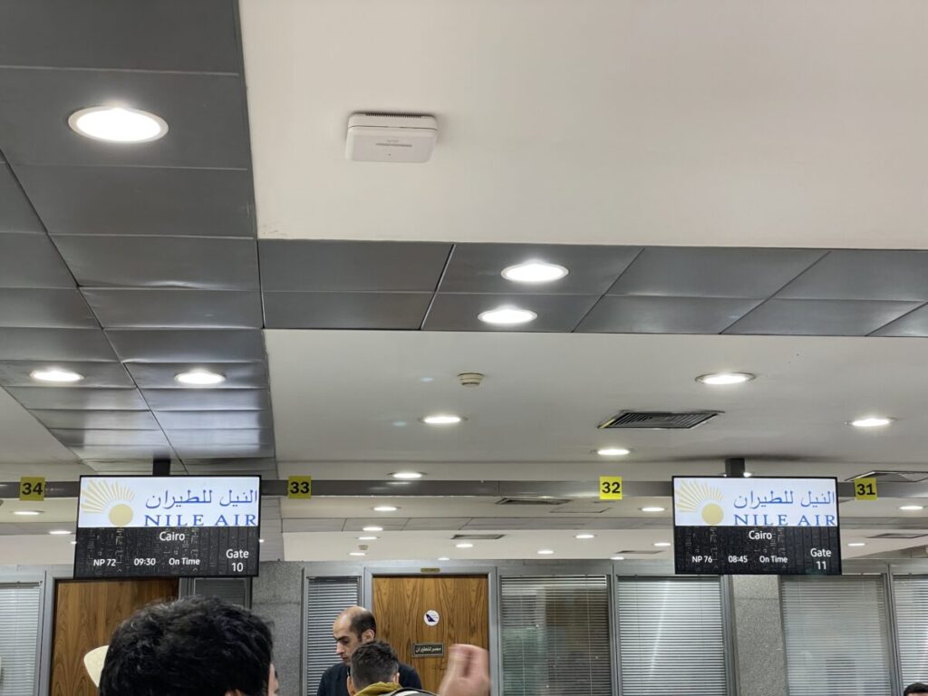 時間ごとにカウンターが分かれているように感じるが、どこでも良かった