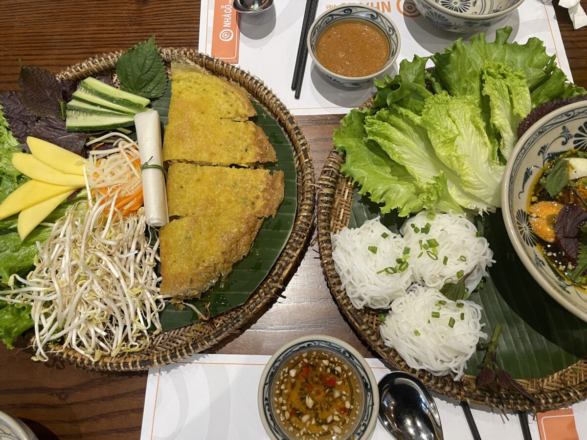 絶品バインセオ